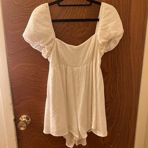 Princess polly white romper size 6
